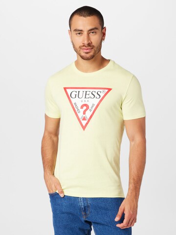 GUESS T-Shirt in Gelb: Vorderseite