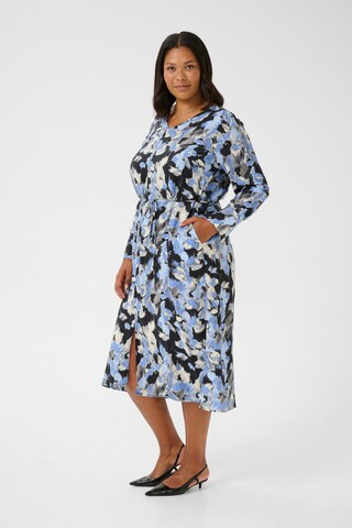 KAFFE CURVE Jurk 'Juna' in Blauw