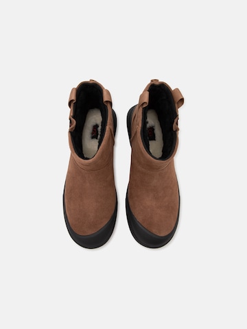 Boots 'Classic Mini Outpost' di UGG in marrone