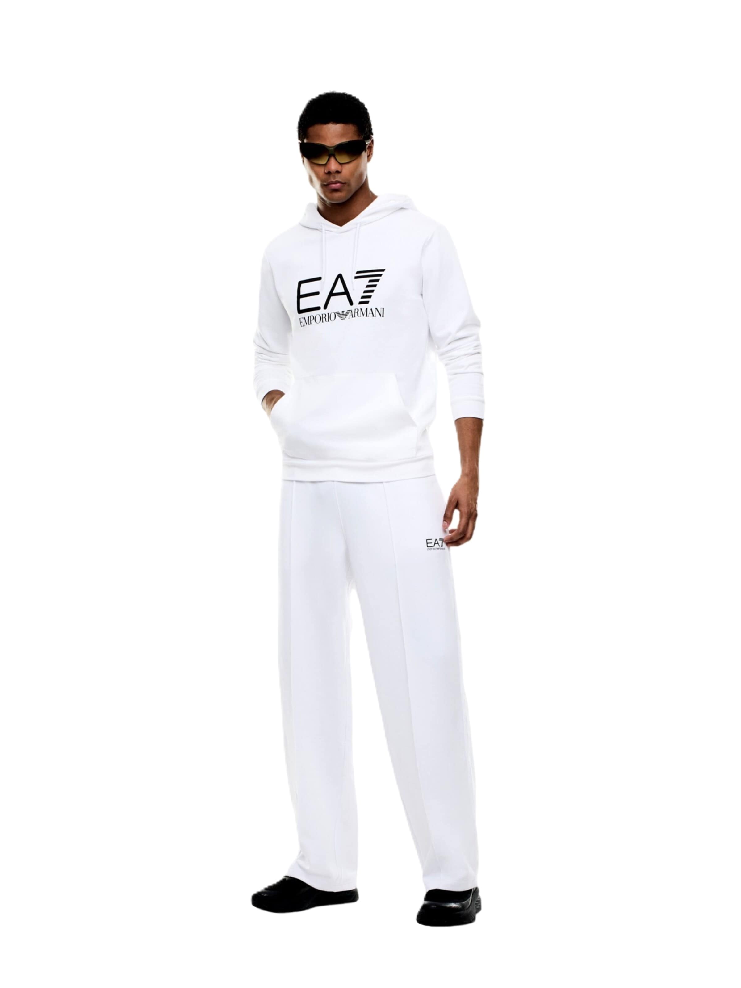 Pullover di EA7 Emporio Armani in bianco