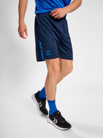 Hummel Regular Workout Pants in Blue: front