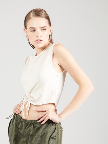 ABOUT YOU Top 'Erin' in Beige: voorkant