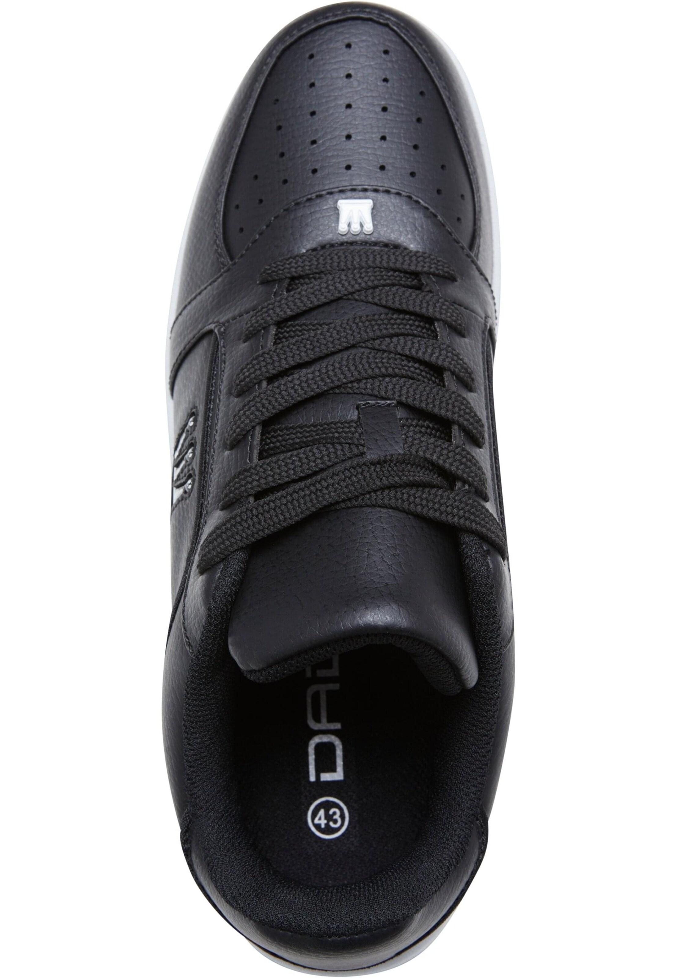 Dada Supreme Σνίκερ χαμηλό 'Court Combat' σε μαύρο