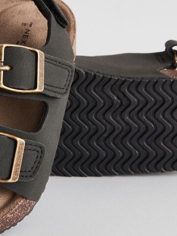 Next Sandale in Schwarz