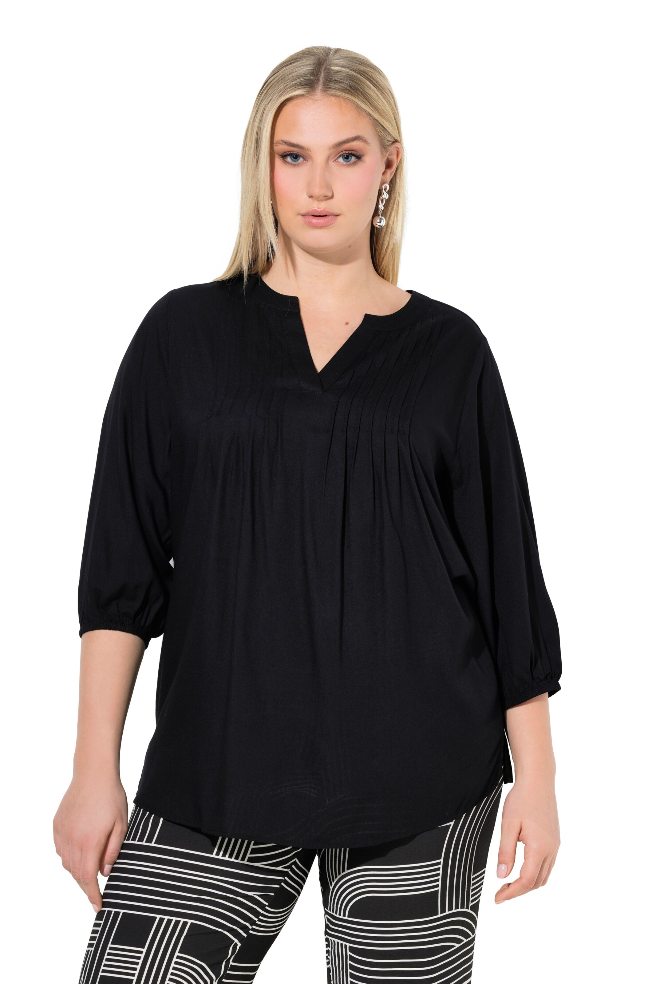 Ulla Popken Tunic in Black: front