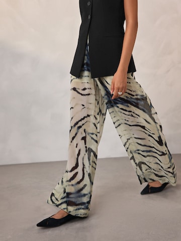 Next Wide leg Trousers with creases in Beige