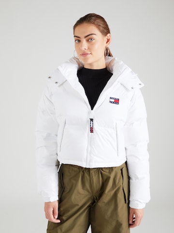 Tommy Jeans Χειμερινό μπουφάν 'Alaska' σε λευκό: μπροστά