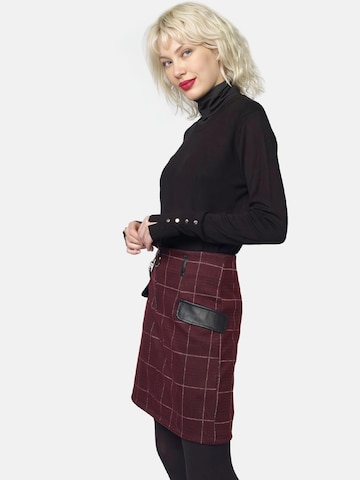 KOROSHI Skirt in Red