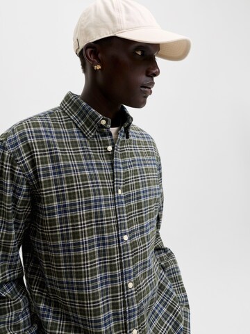 JACK & JONES Regular fit Button Up Shirt 'JJEFIELD' in Green