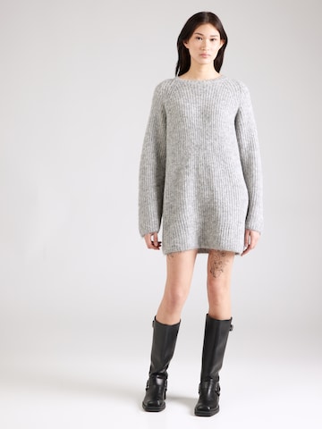 Robes en maille Monki en gris : devant