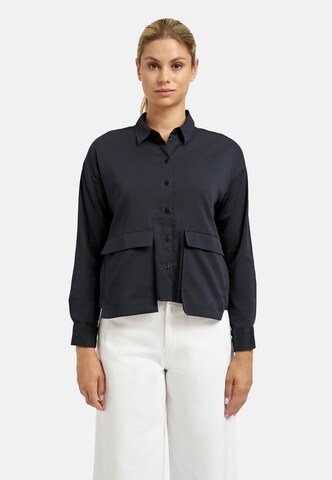 Smith&Soul Blouse in Blue: front
