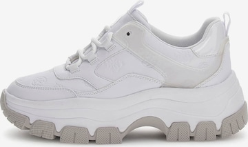 GUESS Sneakers 'Bisun' in White: front