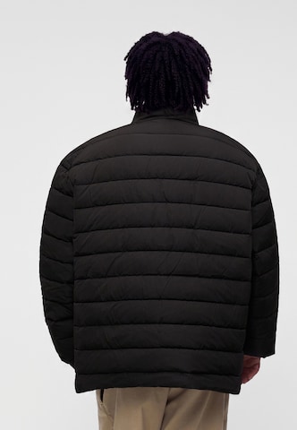 Lyle & Scott Big&Tall Преходно яке в черно