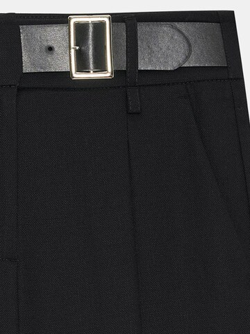 Dilvin Wide leg Trousers in Black