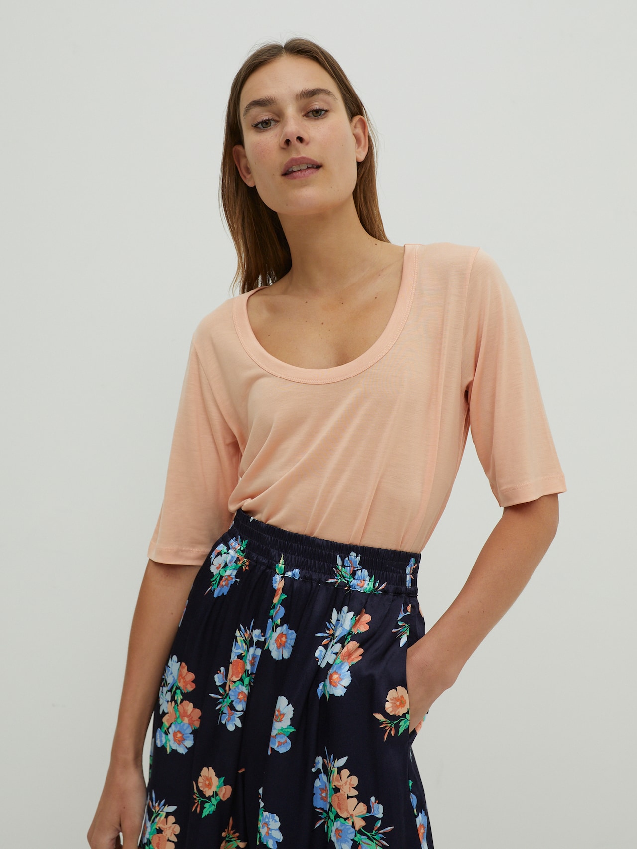 EDITED Producten Shirt 'Joreen' Perzik