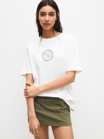 Pull&Bear T-Shirt in Weiß