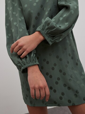 EDITED Dress 'Cairo' in Green