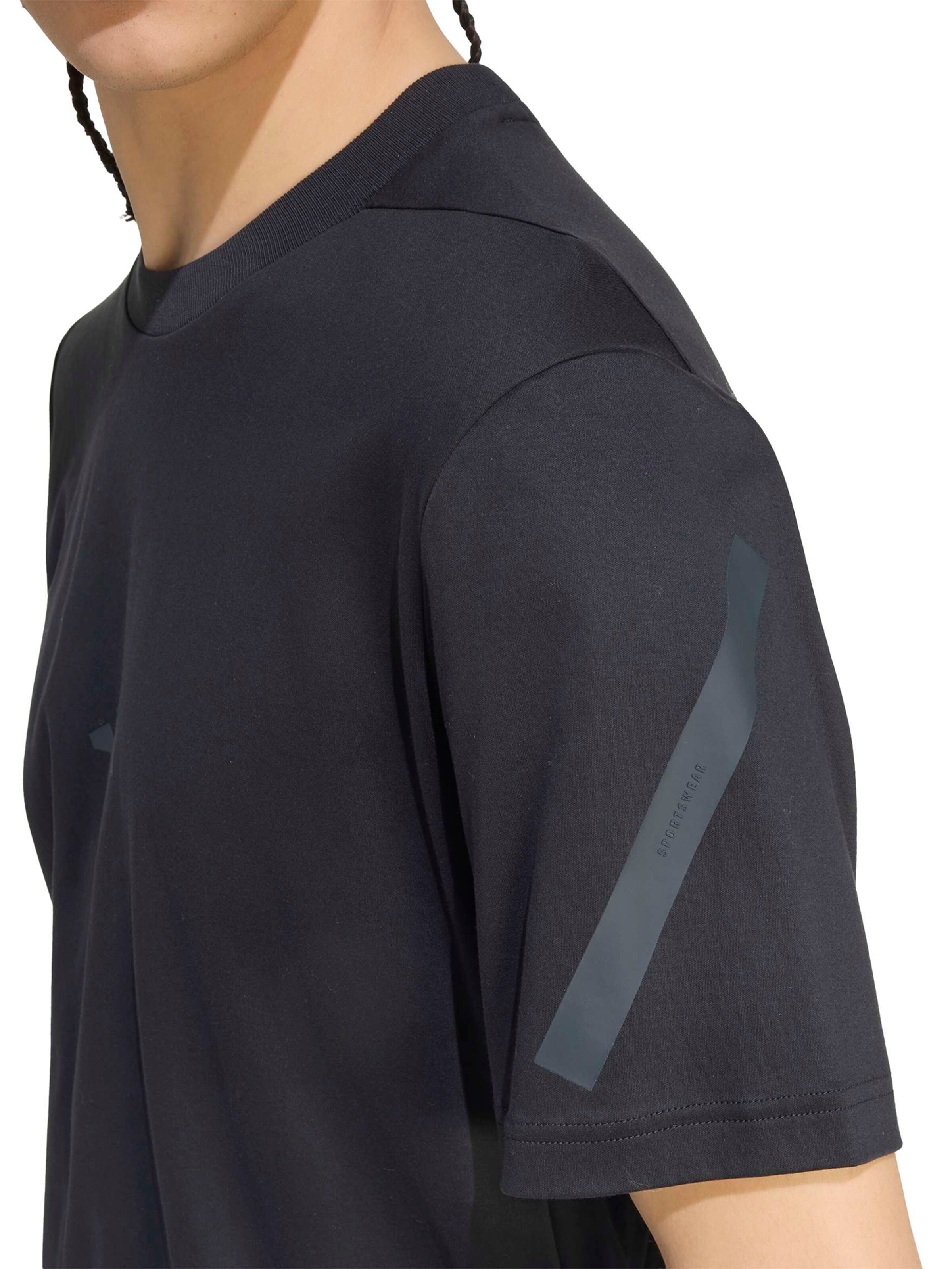 ADIDAS SPORTSWEAR - Camisa funcionais em preto