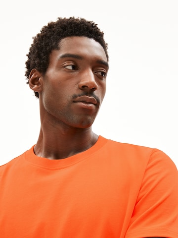 ARMEDANGELS Shirt 'Maarkos' in Oranje: voorkant