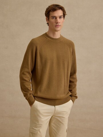 DAN FOX APPAREL Sweater 'Henning' in Brown: front