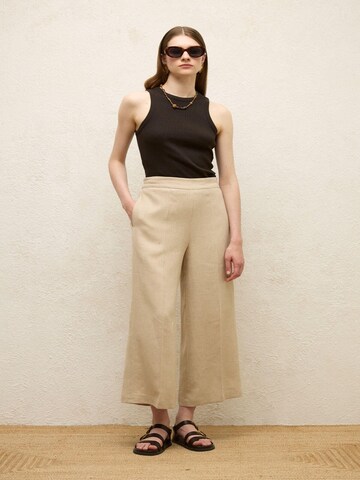MANUKA Wide Leg Hose in Beige: Vorderseite