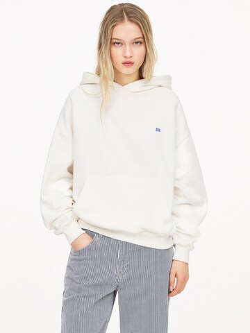 Pull&Bear Sweatshirt in Weiß: Vorderseite