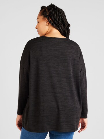 Vero Moda Curve T-shirt 'Katie' i svart