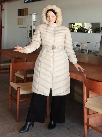 MODAMIHRAM Winter jacket in Beige: front