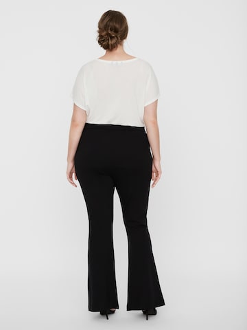 Vero Moda Curve Flared Broek 'Kamma' in Zwart