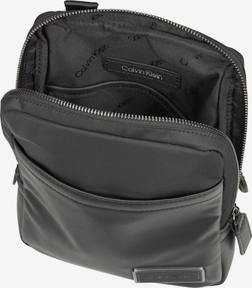 Calvin Klein Crossbody Bag 'Elevated Conv Reporter SP23' in Black