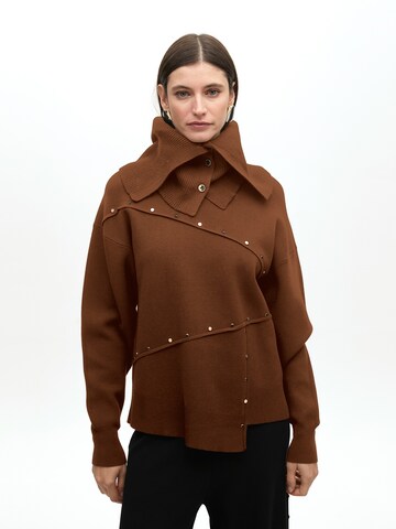 Lola Casademunt Trui in Bruin: voorkant