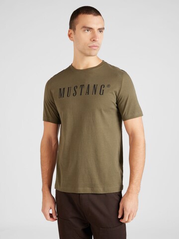 MUSTANG T-shirt 'AUSTIN' i brun: framsida