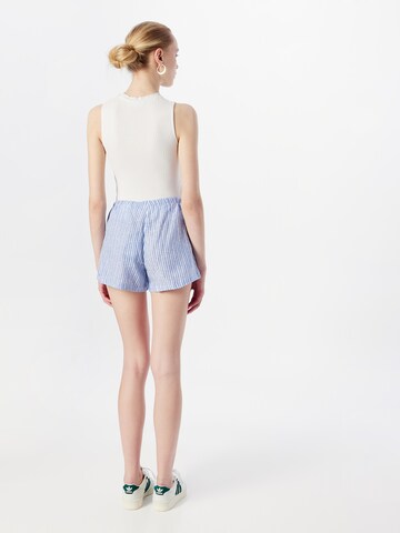 WEEKDAY Regular Shorts 'Tia' in Blau