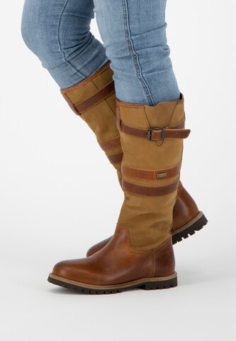 Travelin Boots in Brown: front