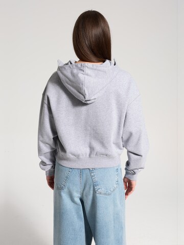 Veste de survêtement 'Chiara' NOWIHT en gris