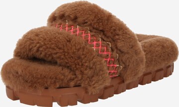 Pantoufle 'Cozetta' UGG en marron : devant