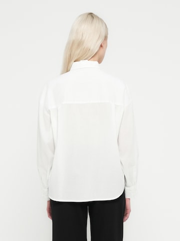 Chemisier GAP en blanc : derrière