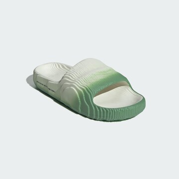 ADIDAS ORIGINALS Pantolette 'Adilette 22' in Grün