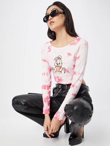 GUESS Tričko 'BUNNY' – pink