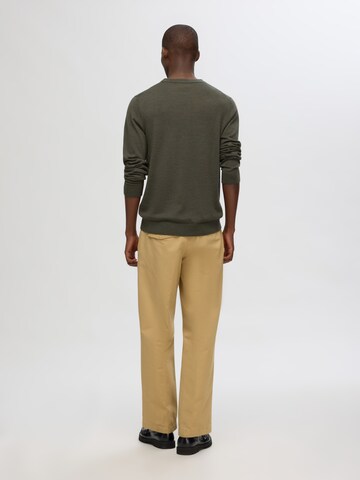 SELECTED HOMME Sweater 'SLHTRAY' in Green