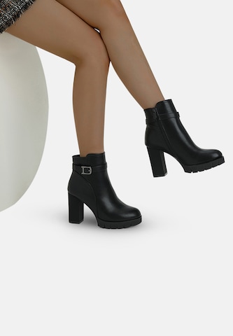 Elara Stiefelette in Schwarz