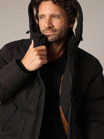 Veste d’hiver 'Chicago' Deeluxe en noir