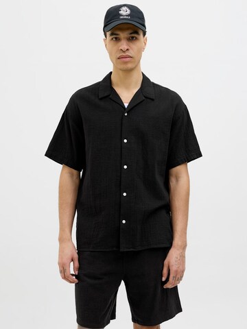 JACK & JONES Comfort fit Button Up Shirt 'JOREASTER PATRAS' in Black: front