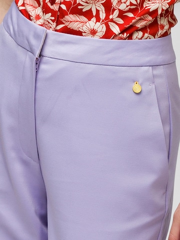 4funkyflavours - Pierna ancha Pantalón de pinzas 'Floetic' en lila