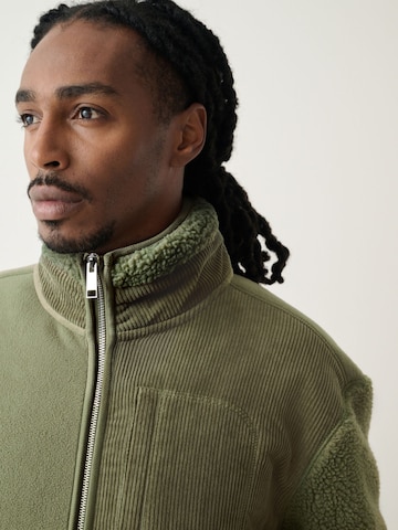 Next Флисовая куртка в Зеленый