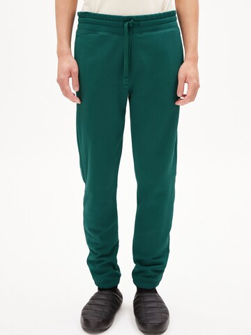 ARMEDANGELS Tapered Pants 'AADAN' in Green: front