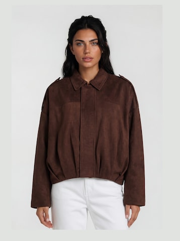 trueprodigy Tussenjas ' Naeko ' in Bruin: voorkant