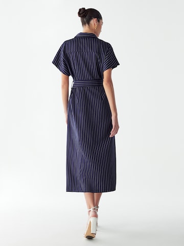 Willa Särkkleit 'Wichita', värv sinine: tagant vaates