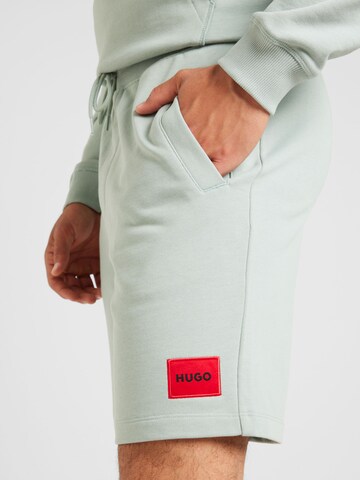HUGO Regular Shorts 'Diz222' in Grün