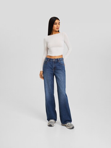 Wide leg Jeans de la Bershka pe albastru